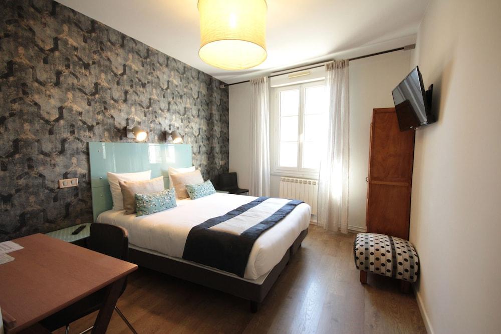 Brit Hotel Privilege Lisieux - La Villa Des Arts المظهر الخارجي الصورة