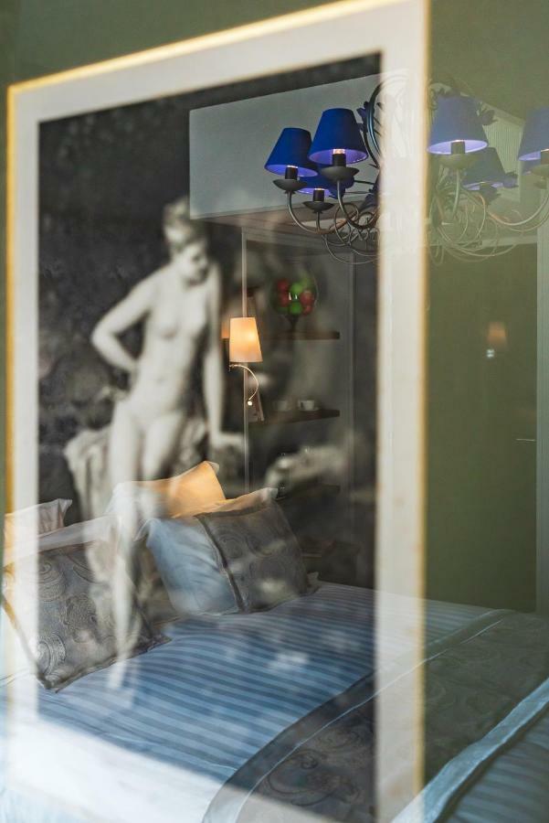 Brit Hotel Privilege Lisieux - La Villa Des Arts المظهر الخارجي الصورة