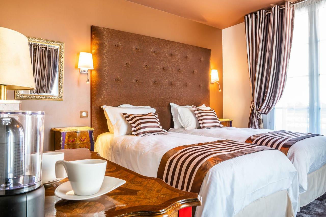 Brit Hotel Privilege Lisieux - La Villa Des Arts المظهر الخارجي الصورة