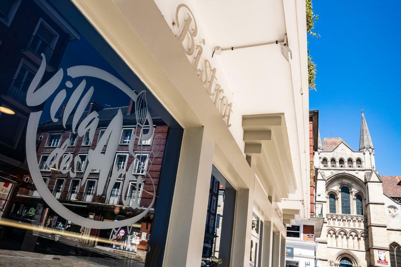 Brit Hotel Privilege Lisieux - La Villa Des Arts المظهر الخارجي الصورة