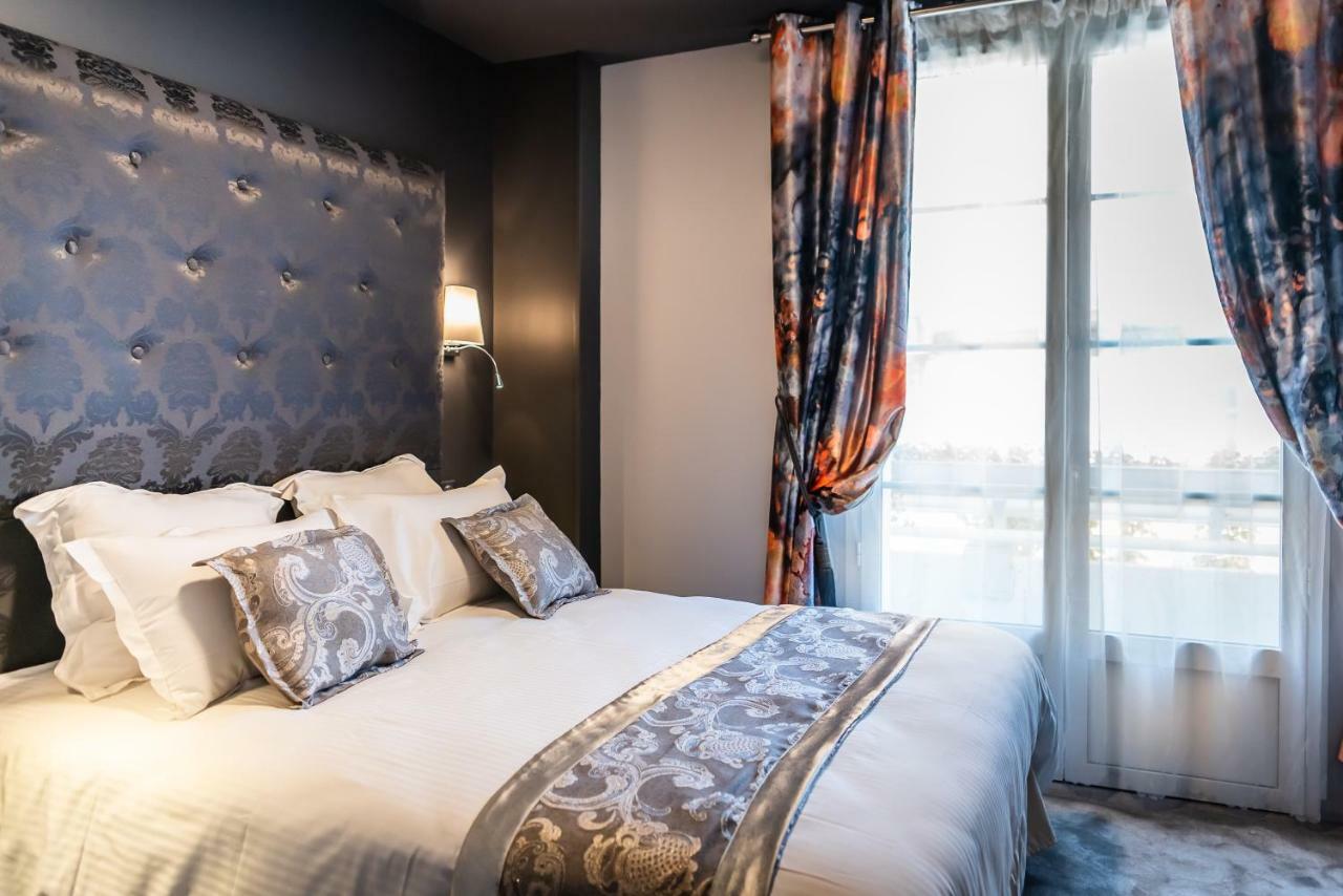Brit Hotel Privilege Lisieux - La Villa Des Arts المظهر الخارجي الصورة